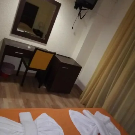 Hotel Artistico 3*